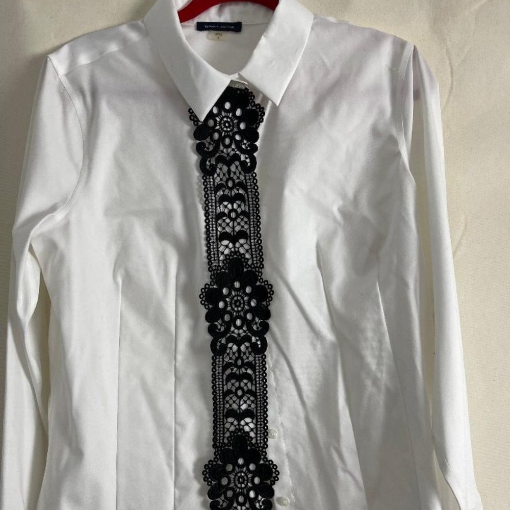 Tommy Hilfiger white and black lace button up shirt size large